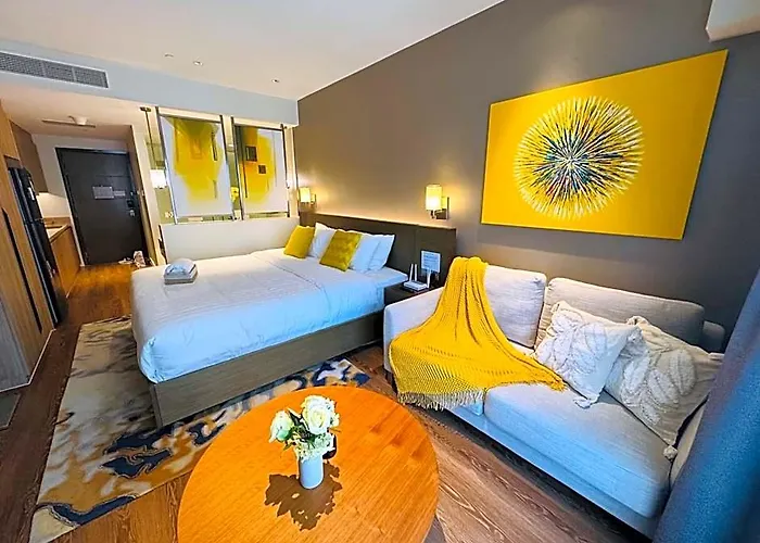 Novotel Residences Acqua Near Rockwell Makati 4*