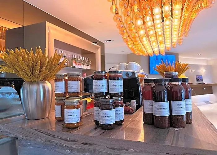 Hotel Novotel Residences Acqua Near Rockwell Makati